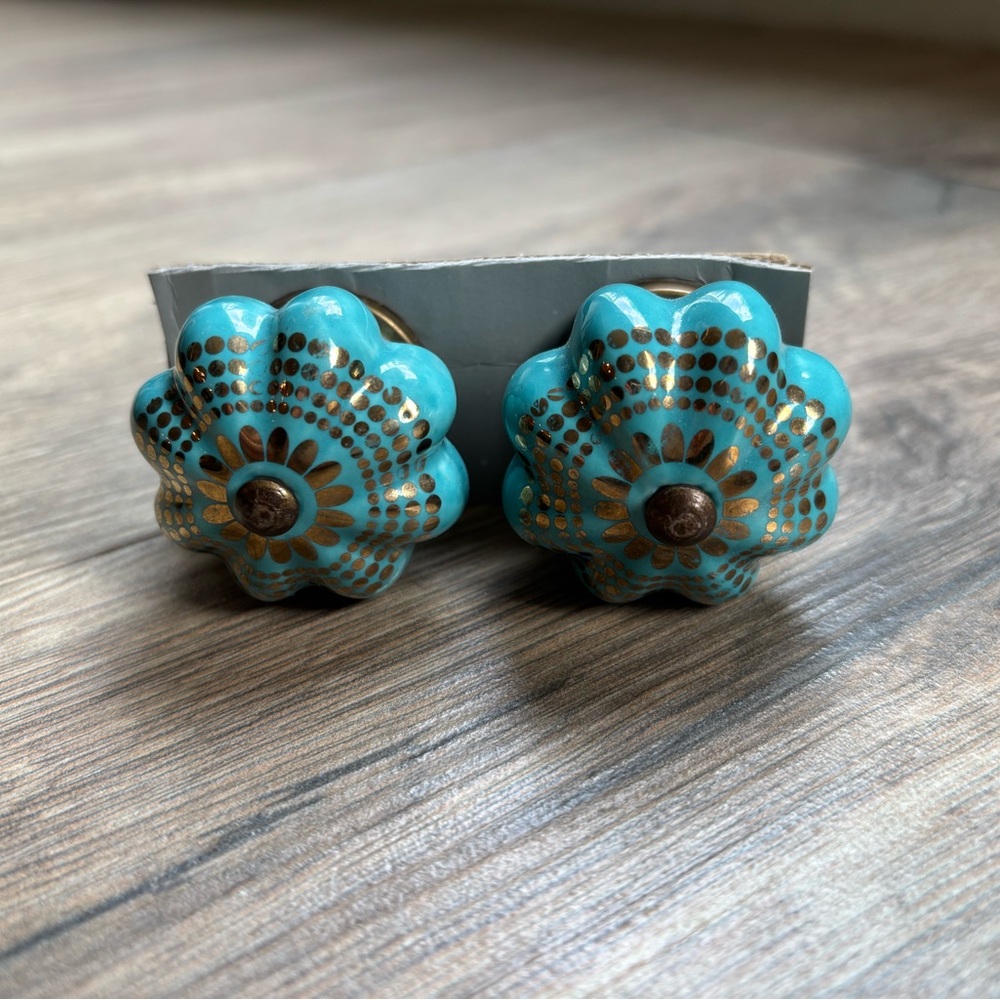 Set of 2 Ceramic Decorative Drawer Pull Knobs Teal Turquoise NEW - Picture 3 of 8